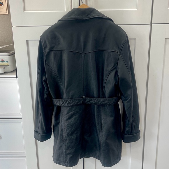 Vintage 1988 Wilson Black Leather Belted Jacket Size L, Buttons & zip out liner - Picture 6 of 7